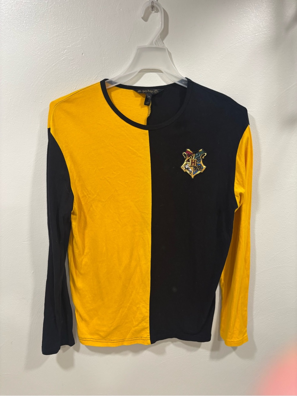 Harry Potter Wizarding World Colorblock Cedric Diggory Long Sleeve Tee Size M